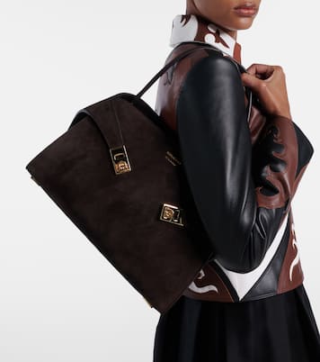Hug Medium suede shoulder bag | Ferragamo