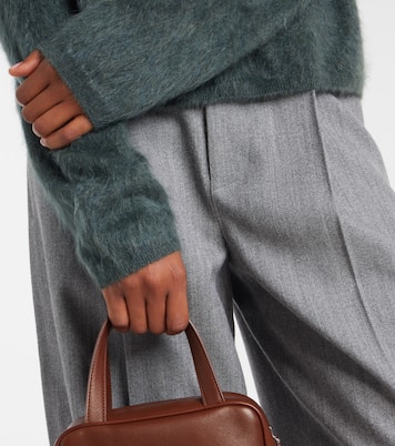 Lexia cashmere sweater | Lisa Yang