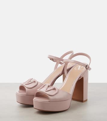 115 VLogo patent leather platform sandals | Valentino Garavani