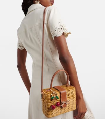 Verzierte Henkeltasche aus Rattan | Self-Portrait