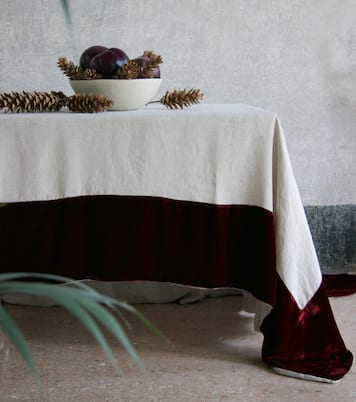 Velvet-trimmed linen tablecloth | Once Milano