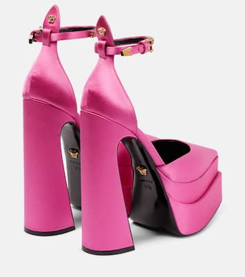 Aevitas Pointy satin platform pumps | Versace