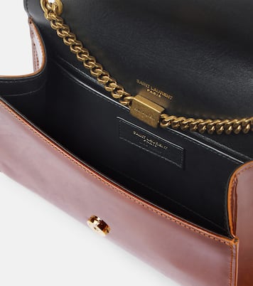 Portafoglio Kate Small in vernice con tracolla | Saint Laurent