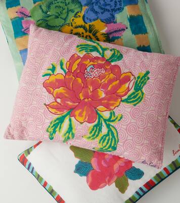 Camelia Magenta rectangular cotton cushion | Lisa Corti