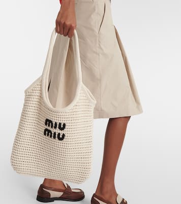 Logo raffia-effect tote bag | Miu Miu