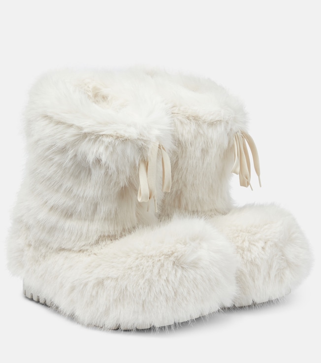 Alaska faux fur snow boots  | Balenciaga