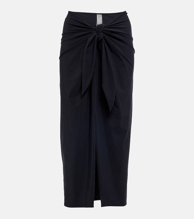 Basics cover-up | Karla Colletto