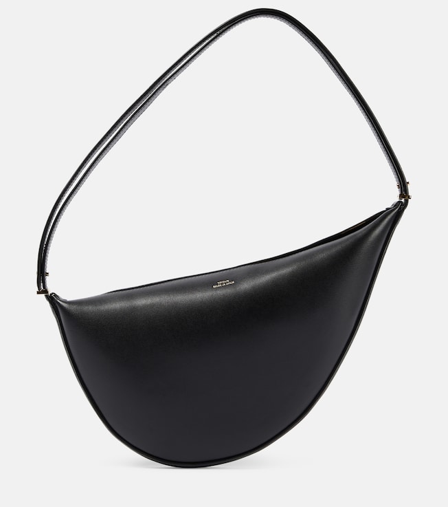 Scooped leather shoulder bag | Toteme