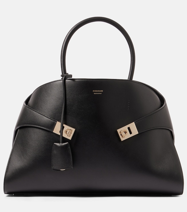 Hug Medium leather tote bag | Ferragamo
