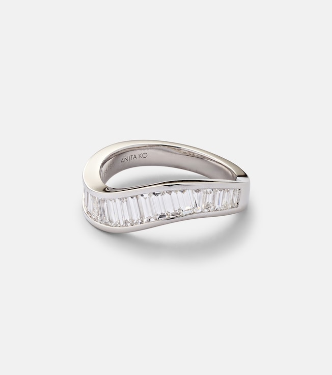 Wave 18kt white gold ring with diamonds | Anita Ko