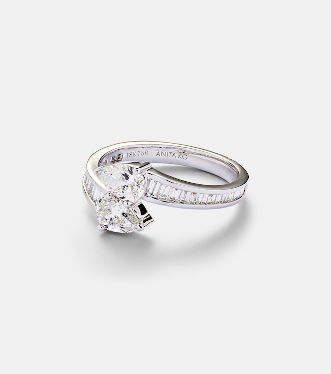 Saturn 18kt white gold ring with diamonds | Anita Ko