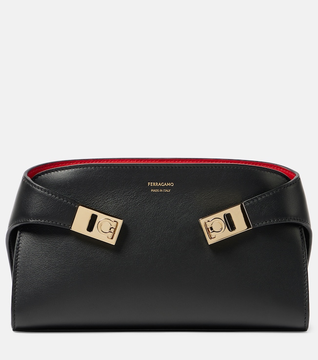 Hug leather clutch | Ferragamo