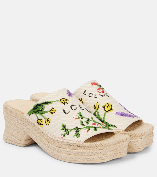 Paula's Ibiza Petal 80 platform mules | Loewe