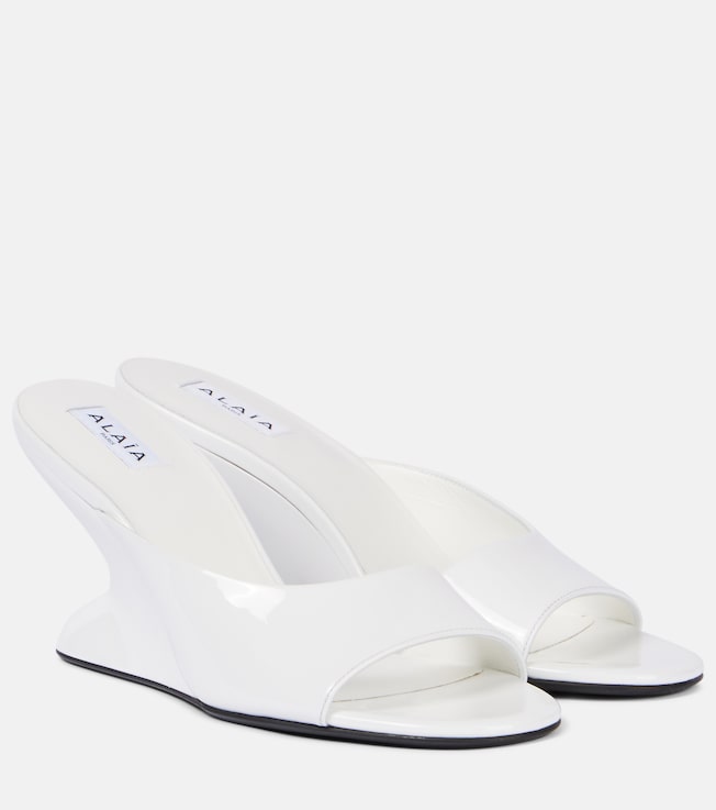 Curve 75 patent leather wedges | Alaïa