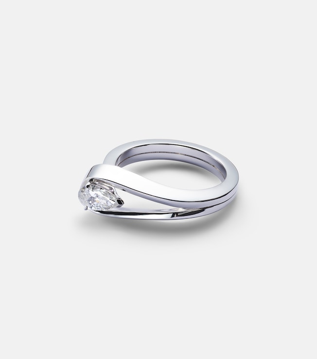 Serti Inversé 18kt white gold ring with diamond | Repossi