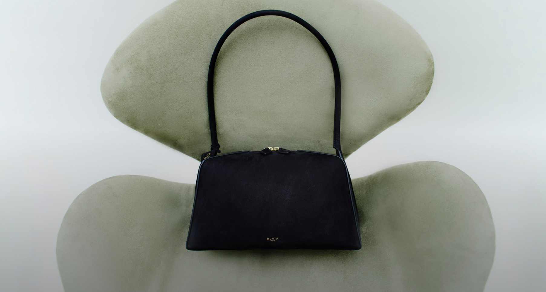 Alaïa's Bouledogue Bag