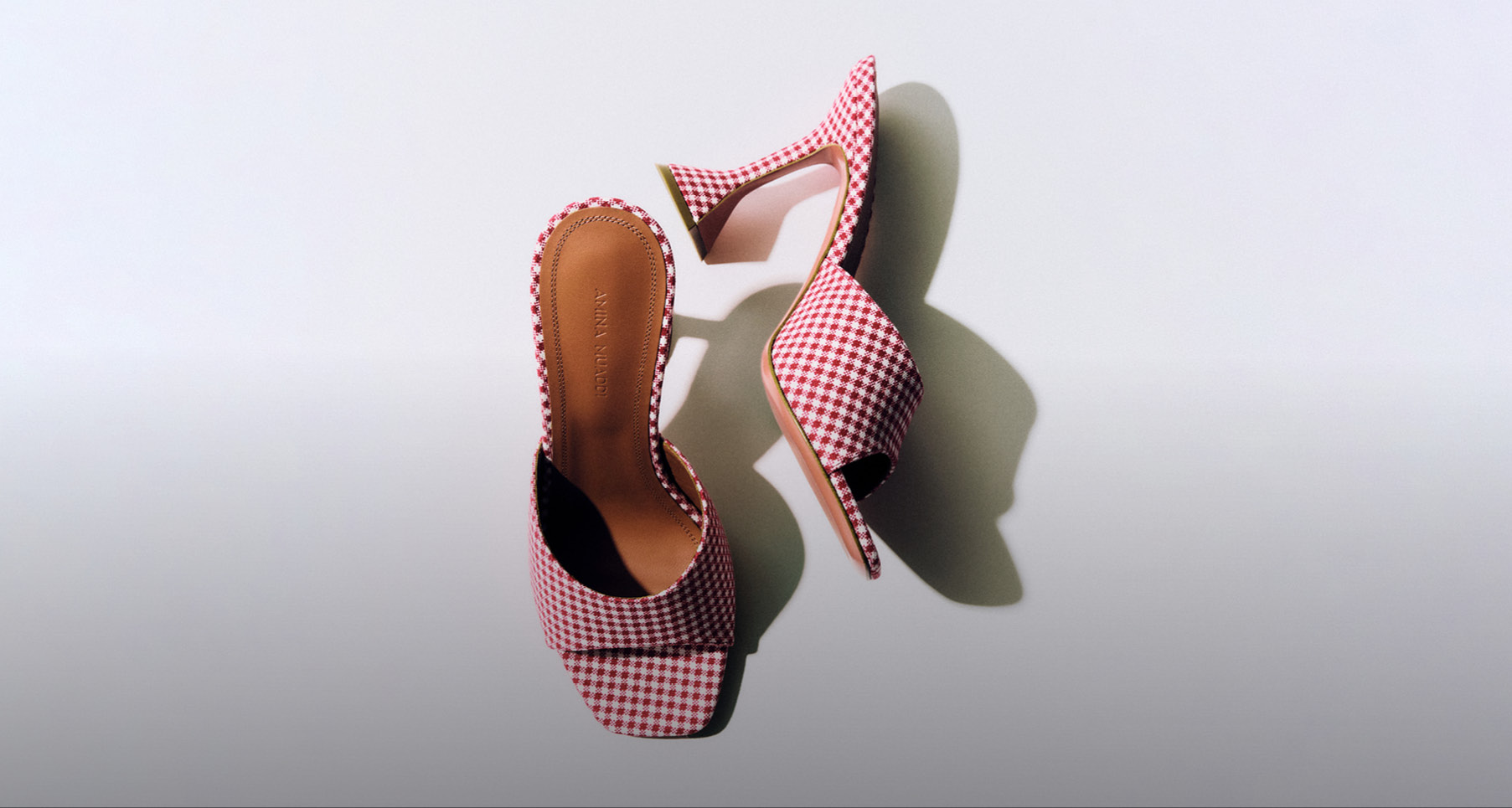 Schuhe von Amina Muaddi